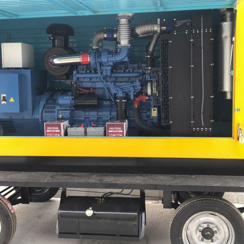 鼓风机房与鼓风机的附属装置的设计应考虑些什么？