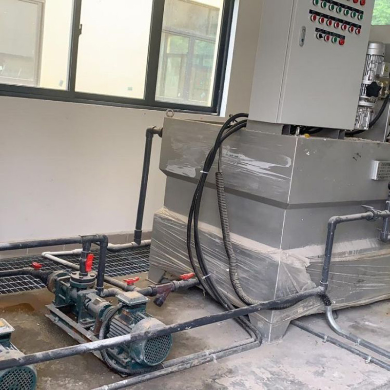 罗茨鼓风机的结构与工作原理？