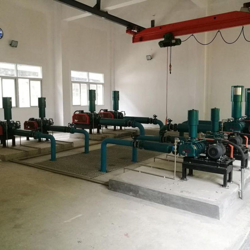 鼓风机站附属装置的维护管理包括以下几个方面？